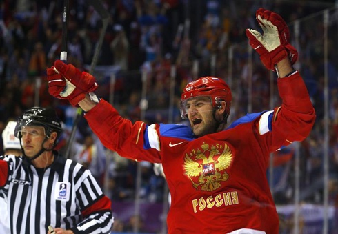 Tuyển hockey Nga giành quyền vào tứ kết