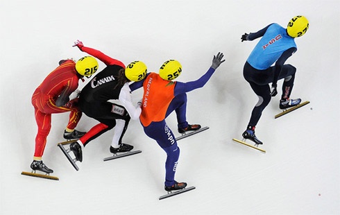 Khoảnh khắc ấn tượng ở Giải Vô địch Trượt băng tốc độ 5