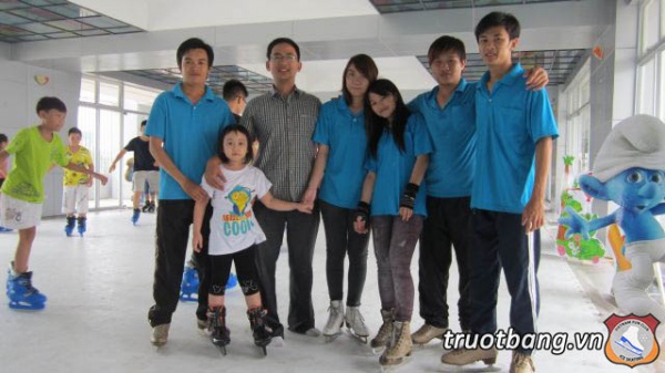 Sân trượt băng NVH Kim Đồng Hà Nội 1