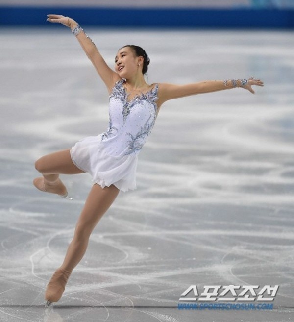 Ấn tượng với hot girl 17 tuổi của làng trượt băng Hàn Quốc 3
