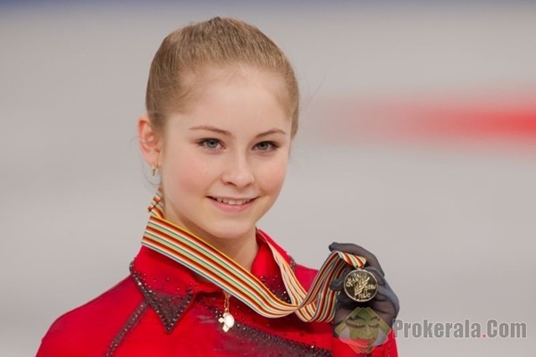 Thiếu nữ xinh đẹp 15 tuổi gây ấn tượng với tấm HCV Olympic Sochi 5