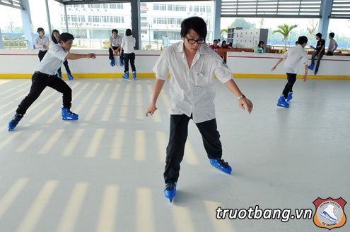 Sân trượt băng nghệ thuật tại trường ĐH FPT Hà Nội